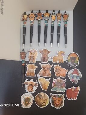 Handmade By Me! Highland Cow Pen With Stickers